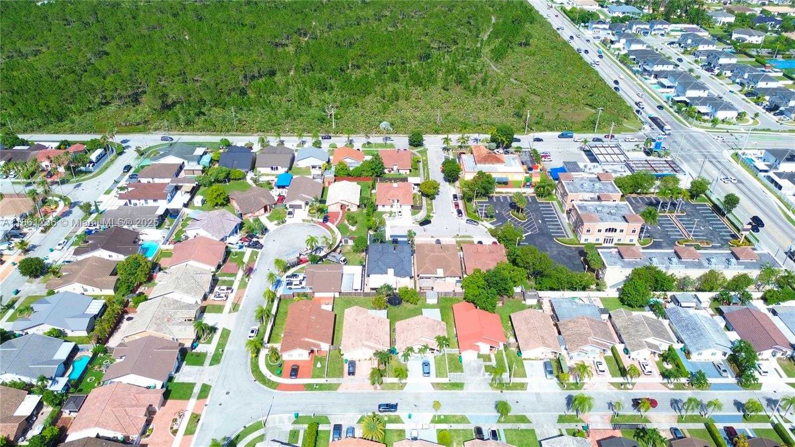 Small Image of 18331 SOUTH WEST 135TH AVE, Miami Number 26