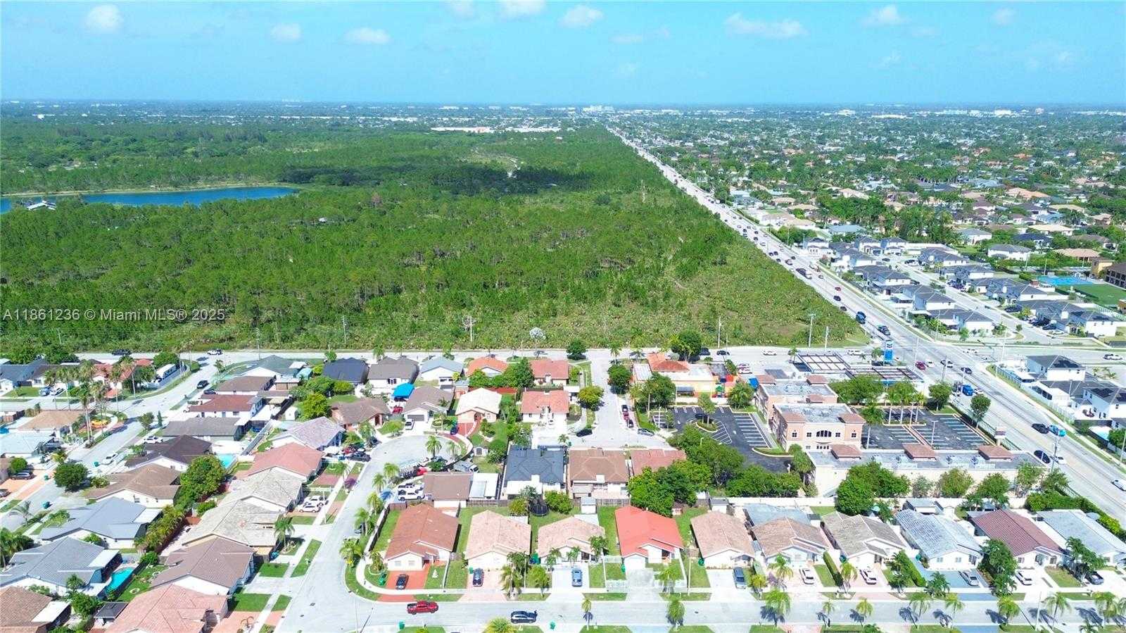 Small Image of 18331 SOUTH WEST 135TH AVE, Miami Number 27