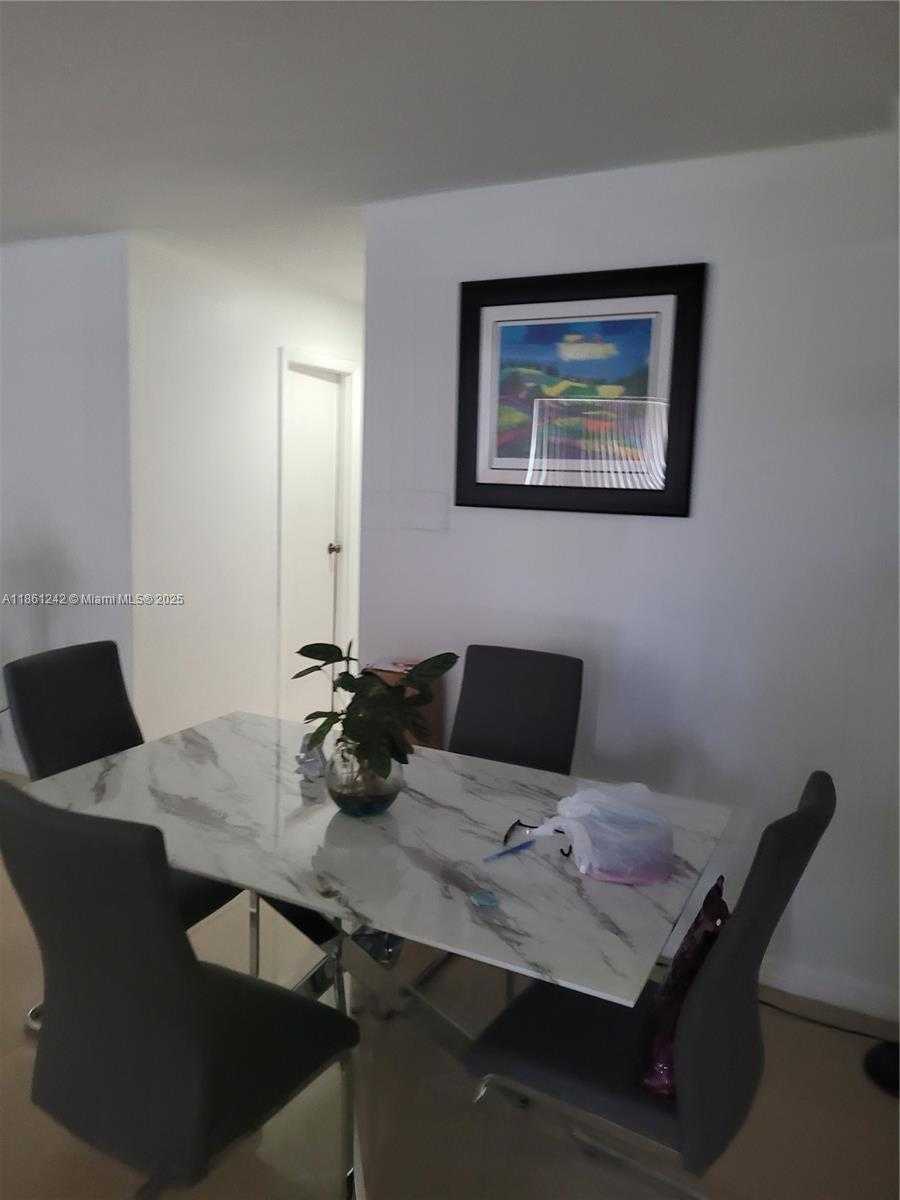 Small Image of 17911 NORTH WEST 68TH AVE #M201, Hialeah Number 12