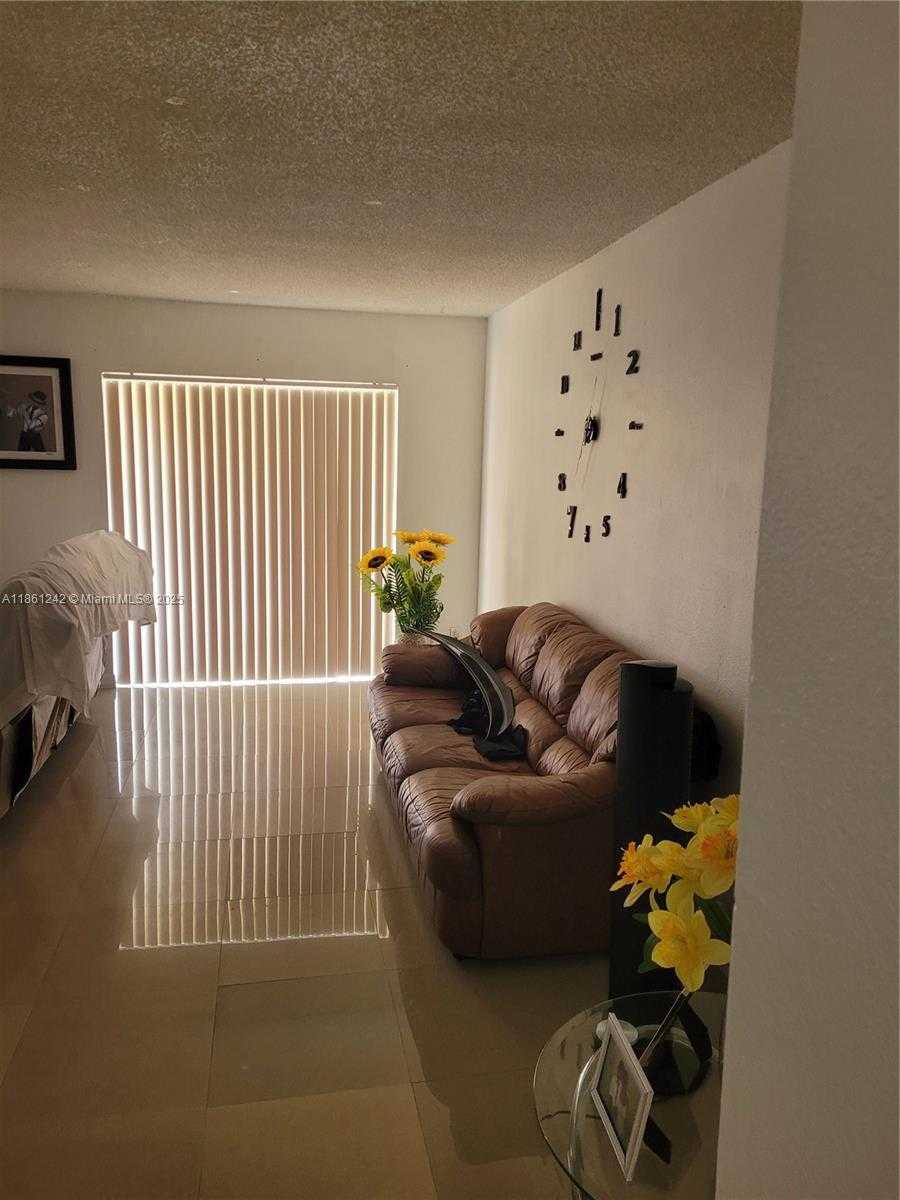 Small Image of 17911 NORTH WEST 68TH AVE #M201, Hialeah Number 8