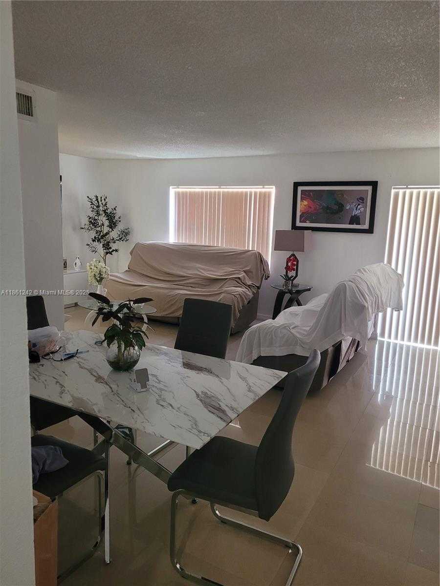 Small Image of 17911 NORTH WEST 68TH AVE #M201, Hialeah Number 9