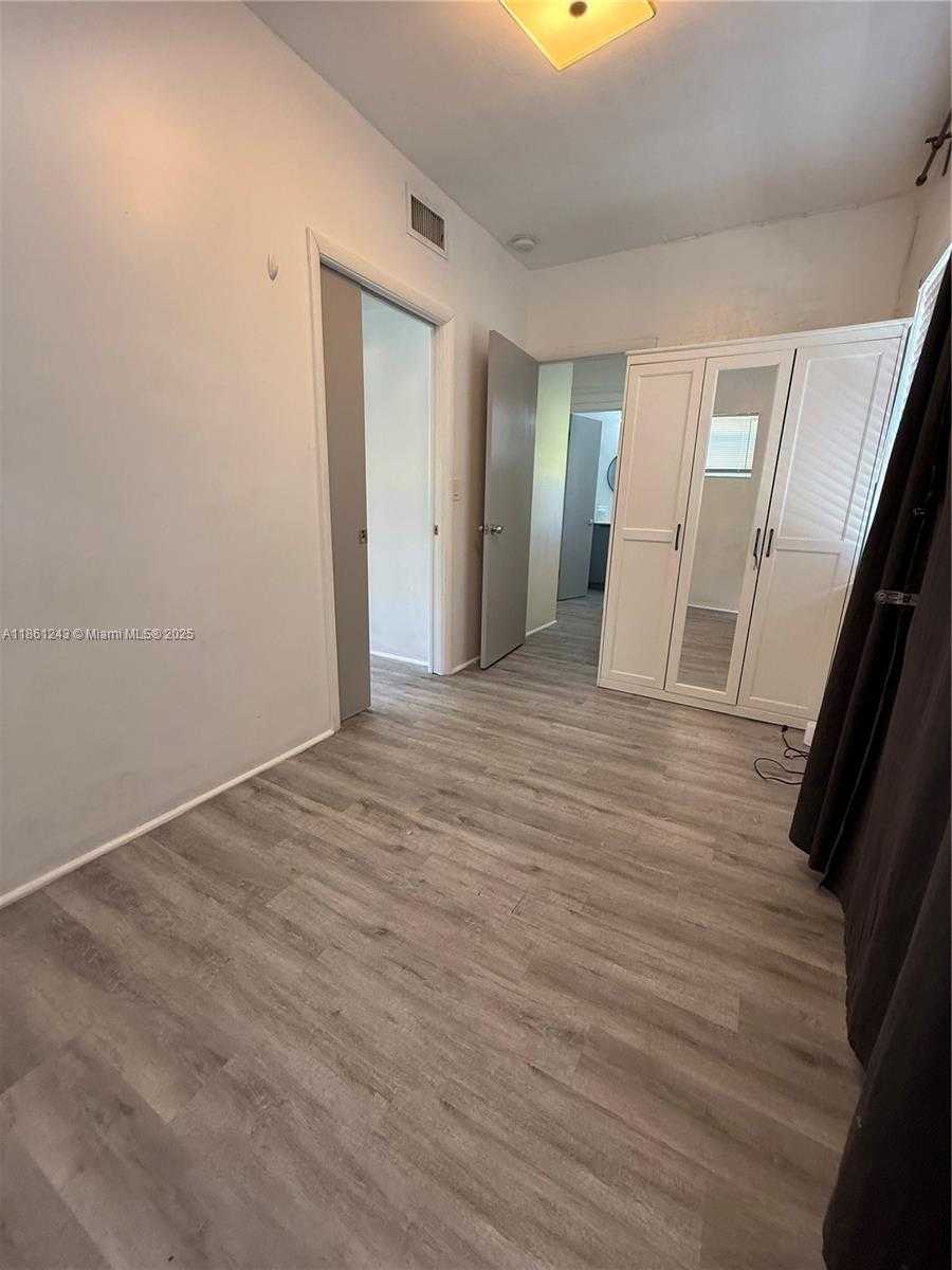 Small Image of 233 80TH ST #1, Miami Beach Number 15