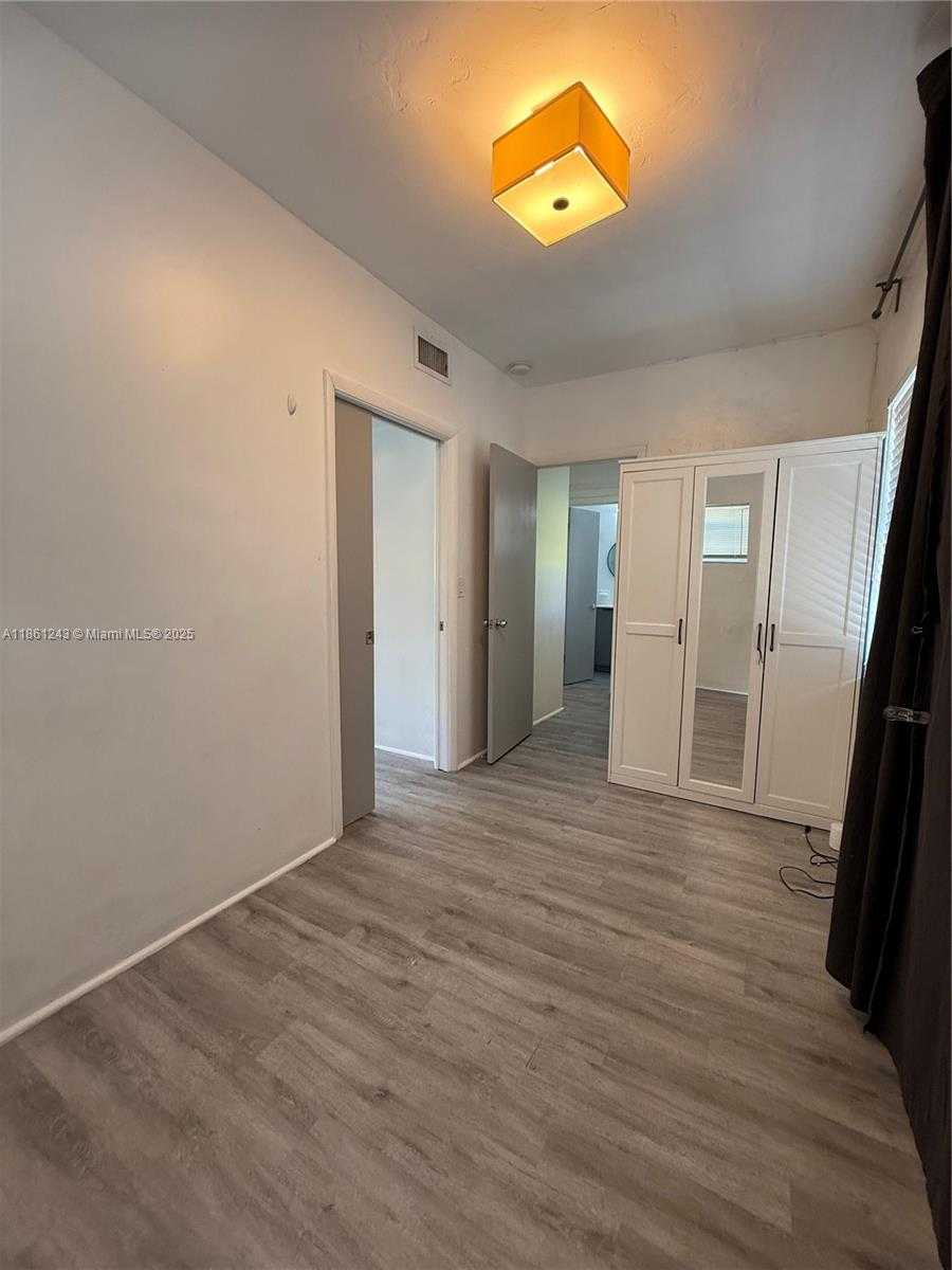 Small Image of 233 80TH ST #1, Miami Beach Number 16