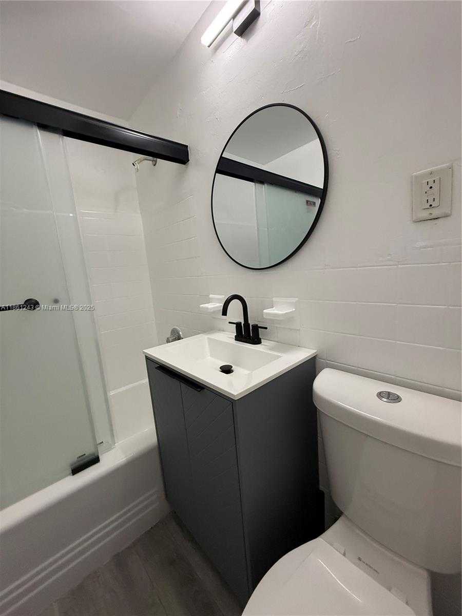 Small Image of 233 80TH ST #1, Miami Beach Number 17