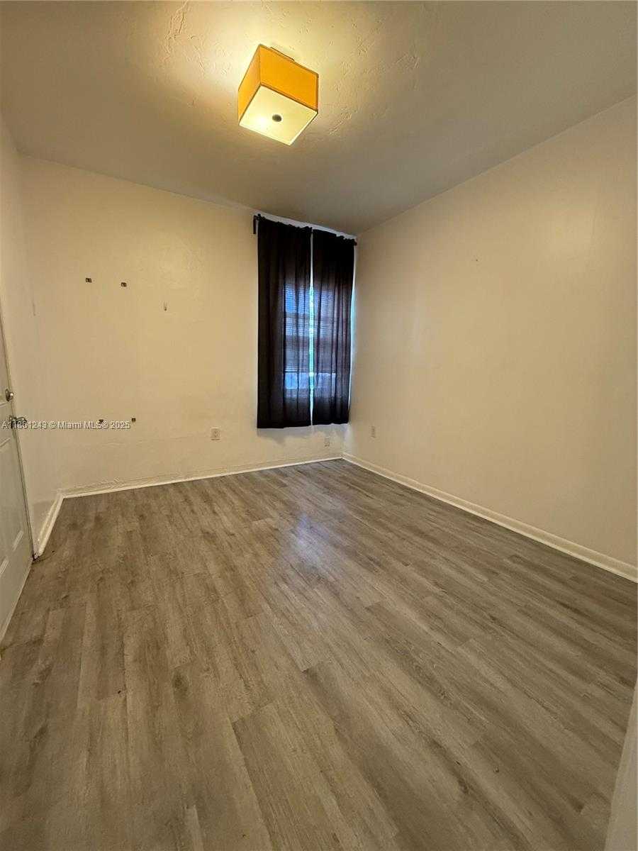 Small Image of 233 80TH ST #1, Miami Beach Number 9