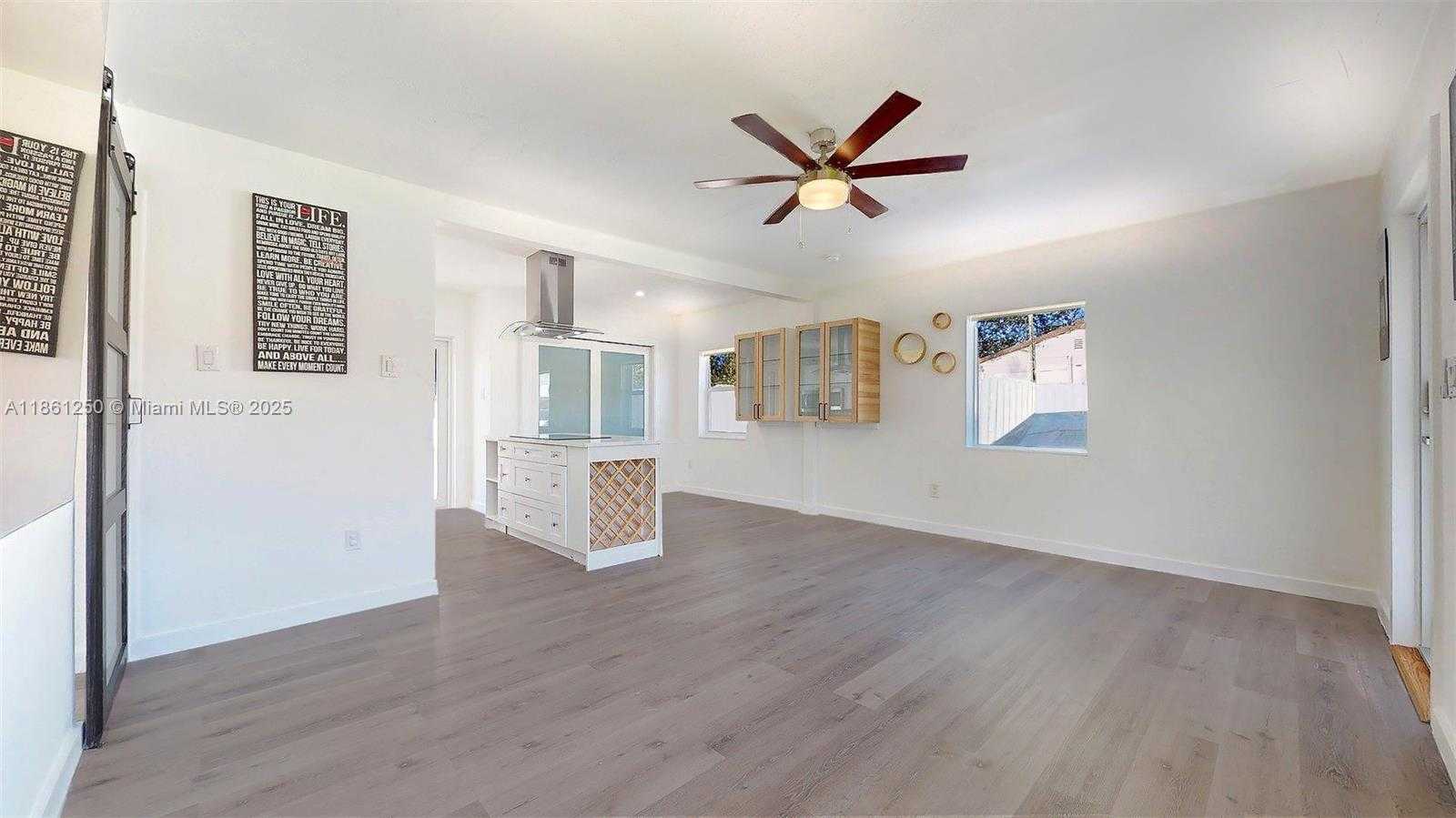 Small Image of 6760 SOUTH WEST 19TH ST, Miami Number 13