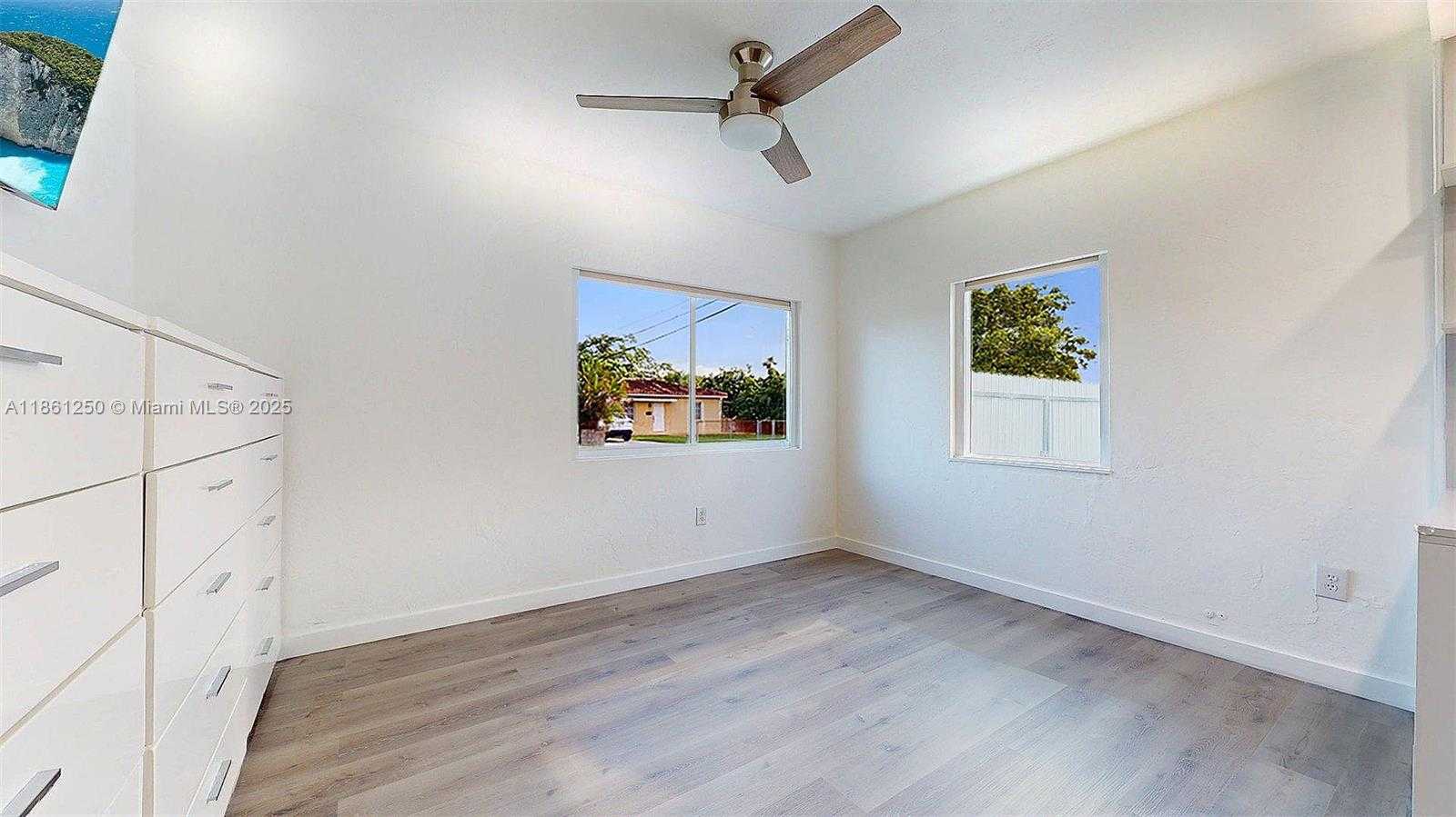Small Image of 6760 SOUTH WEST 19TH ST, Miami Number 19