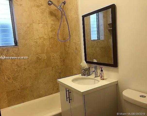Small Image of 736 12TH ST #7, Miami Beach Number 10