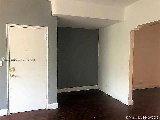 Small Image of 736 12TH ST #7, Miami Beach Number 11