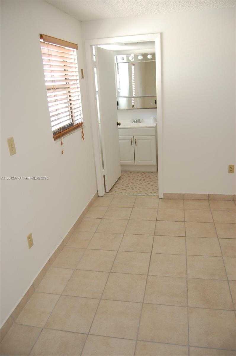 Small Image of 1334 COLLINS AVE #604, Miami Beach Number 11