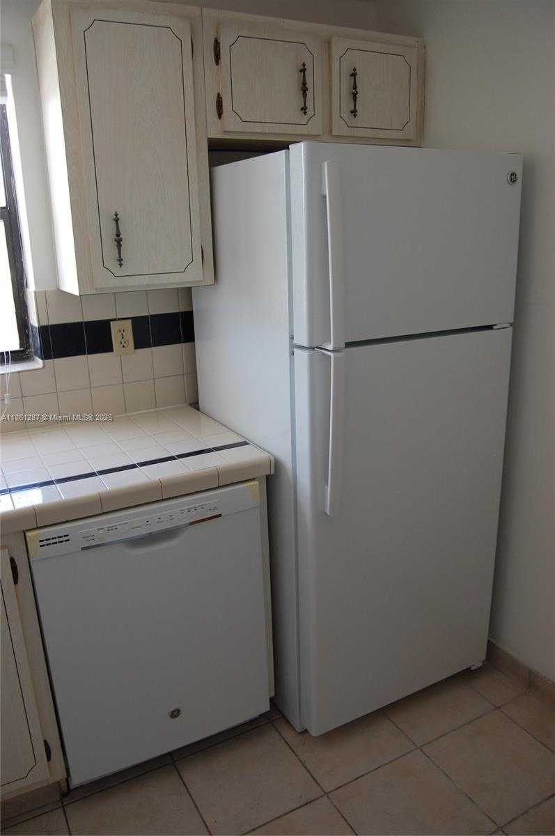 Small Image of 1334 COLLINS AVE #604, Miami Beach Number 15