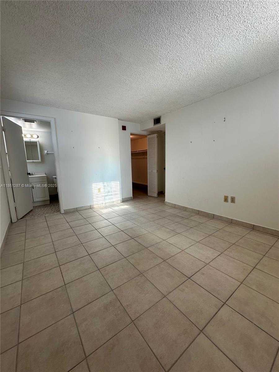 Small Image of 1334 COLLINS AVE #604, Miami Beach Number 21