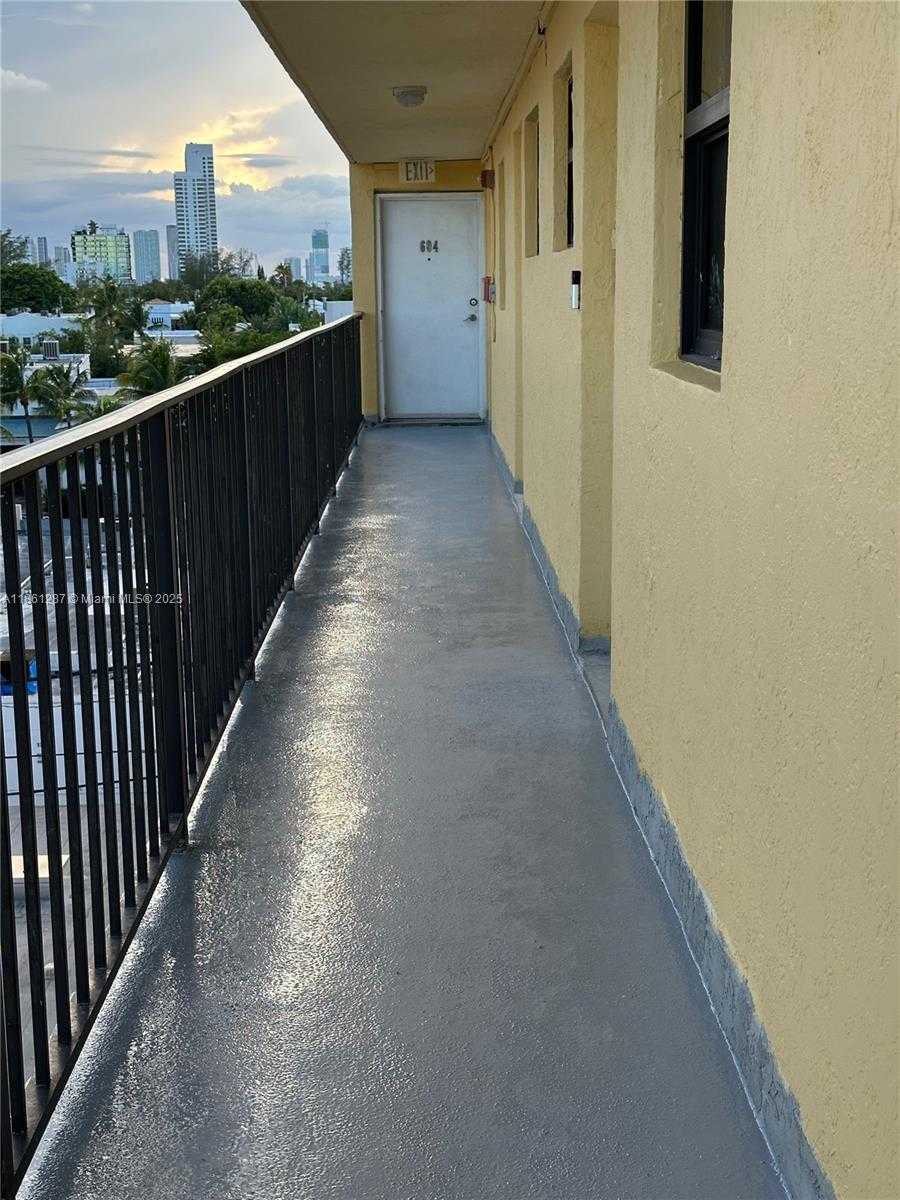 Small Image of 1334 COLLINS AVE #604, Miami Beach Number 22