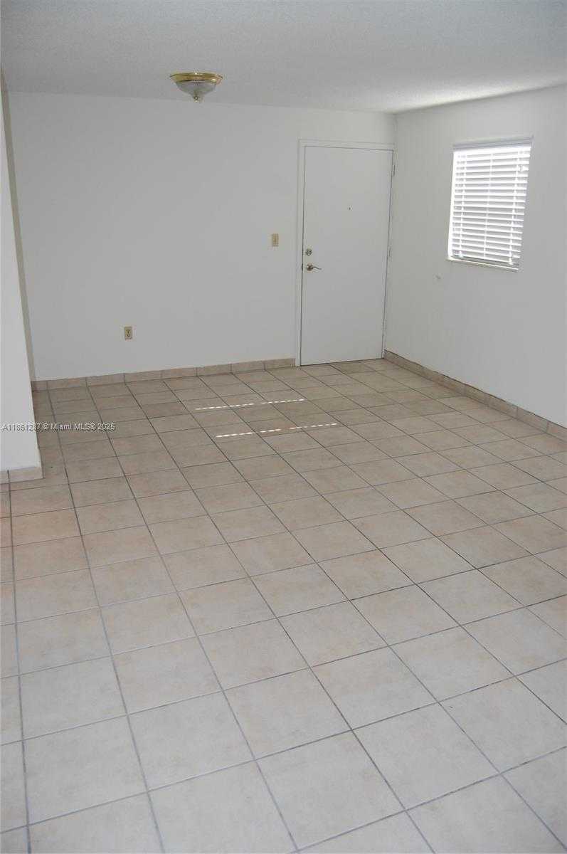 Small Image of 1334 COLLINS AVE #604, Miami Beach Number 3