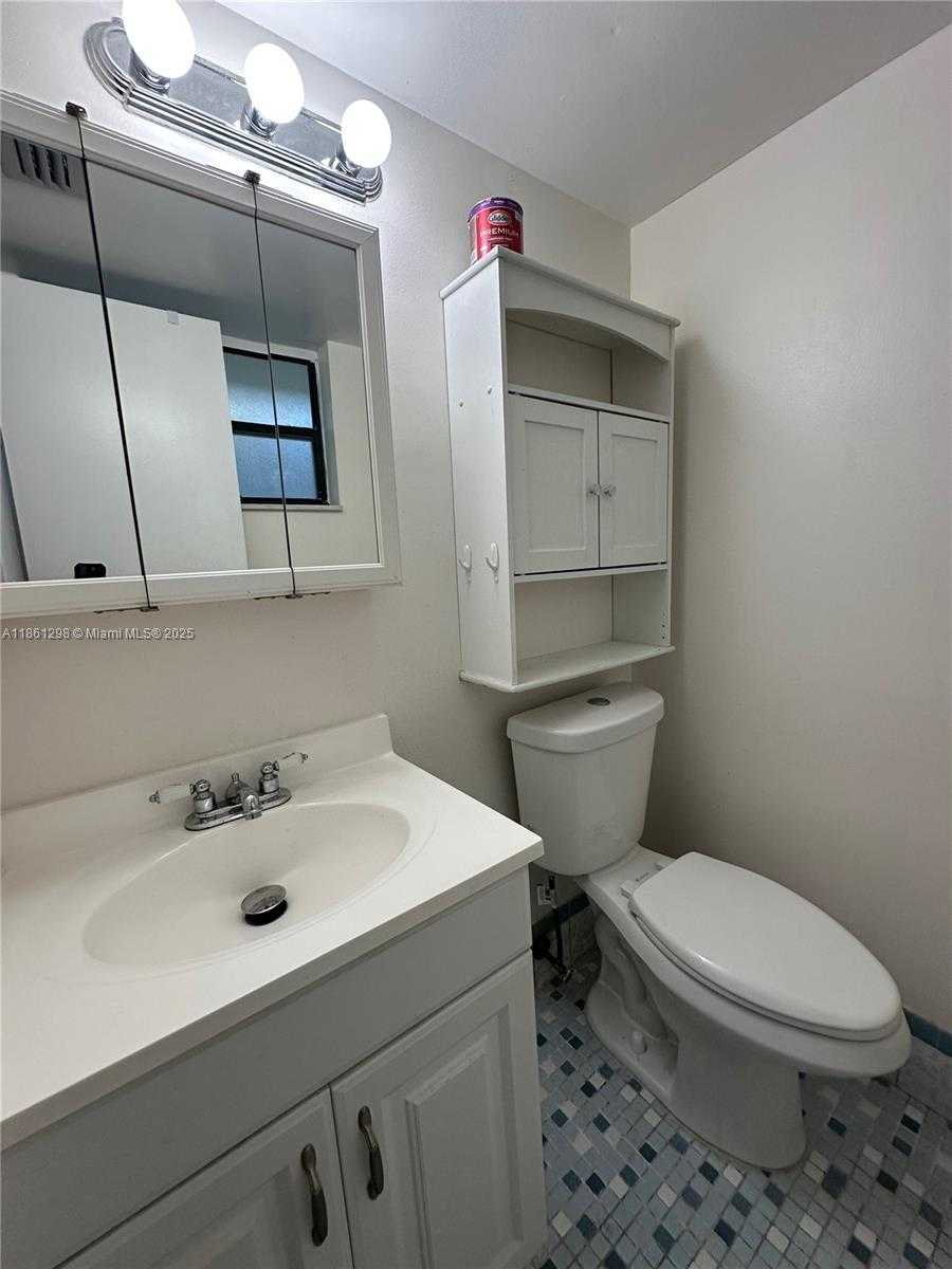 Small Image of 1334 COLLINS AVE #203, Miami Beach Number 17