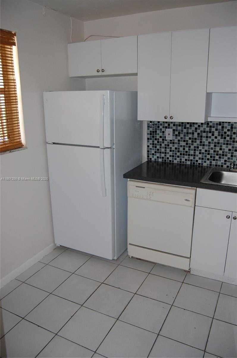 Small Image of 1334 COLLINS AVE #203, Miami Beach Number 6