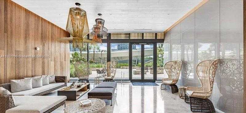 Small Image of 68 SOUTH EAST 6TH ST #2911, Miami Number 24