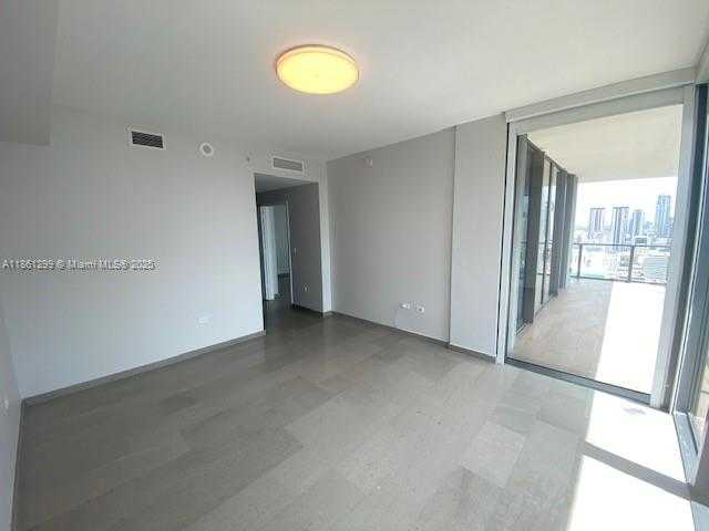 Small Image of 68 SOUTH EAST 6TH ST #2911, Miami Number 7