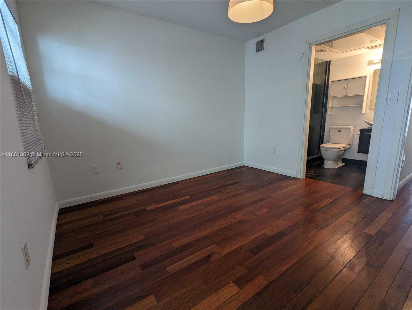 Small Image of 1550 PENNSYLVANIA AVE #111, Miami Beach Number 6