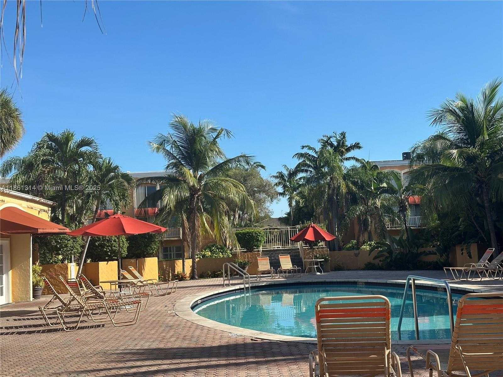 Small Image of 17901 NORTH WEST 68 AVENUE #R210, Hialeah Number 19