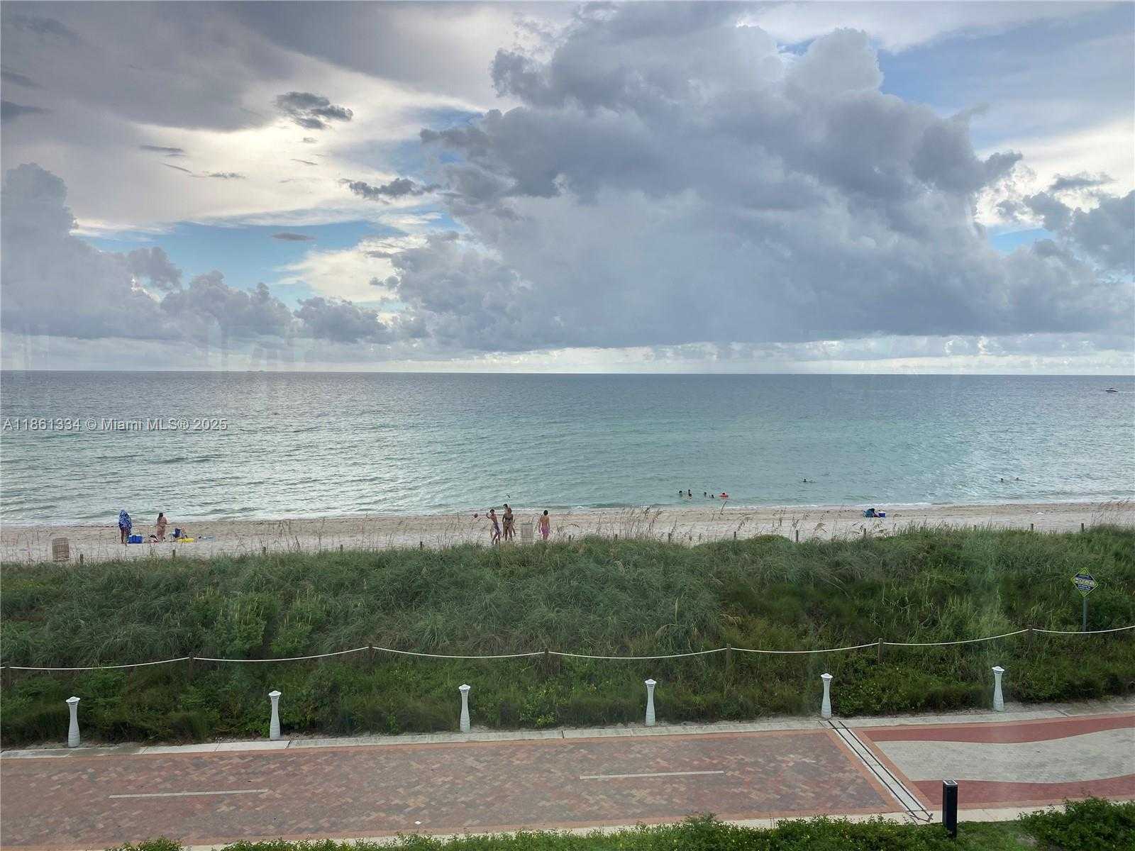 Small Image of 5401 COLLINS AVE #1509, Miami Beach Number 11