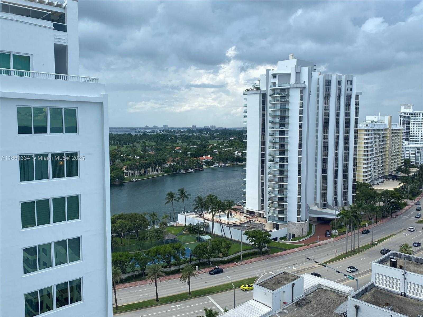 Small Image of 5401 COLLINS AVE #1509, Miami Beach Number 31