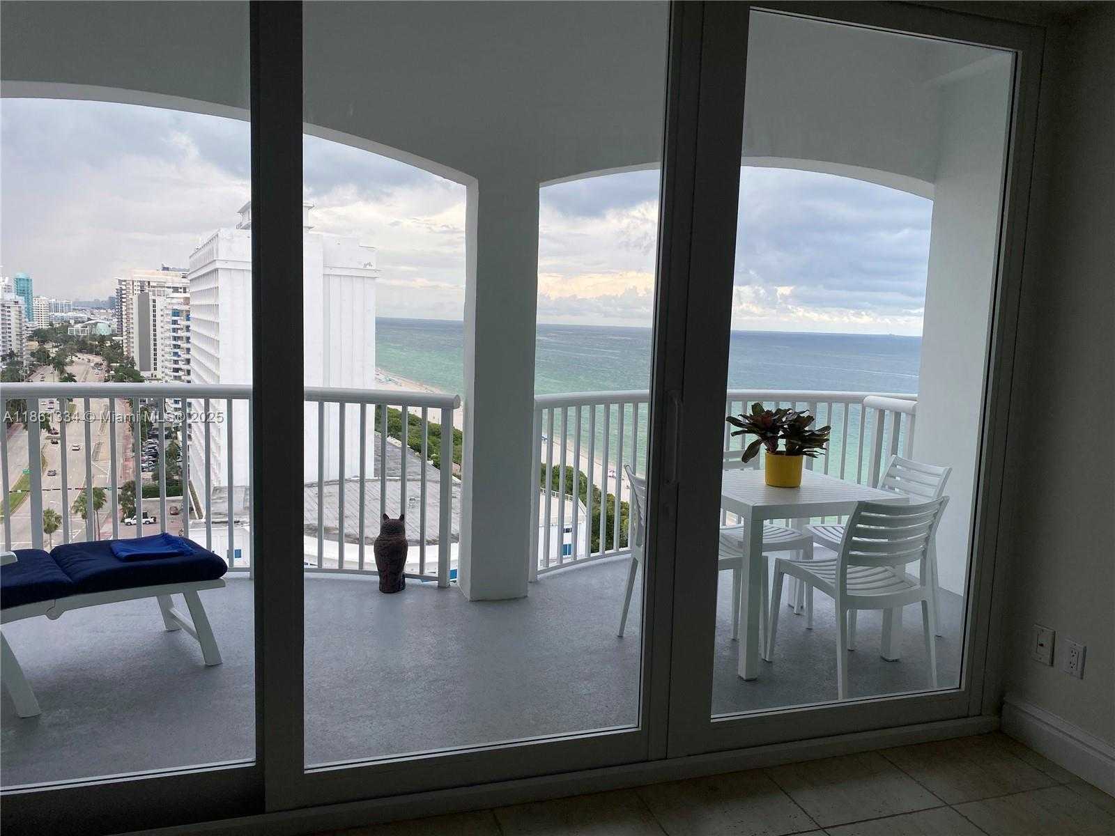 Small Image of 5401 COLLINS AVE #1509, Miami Beach Number 32
