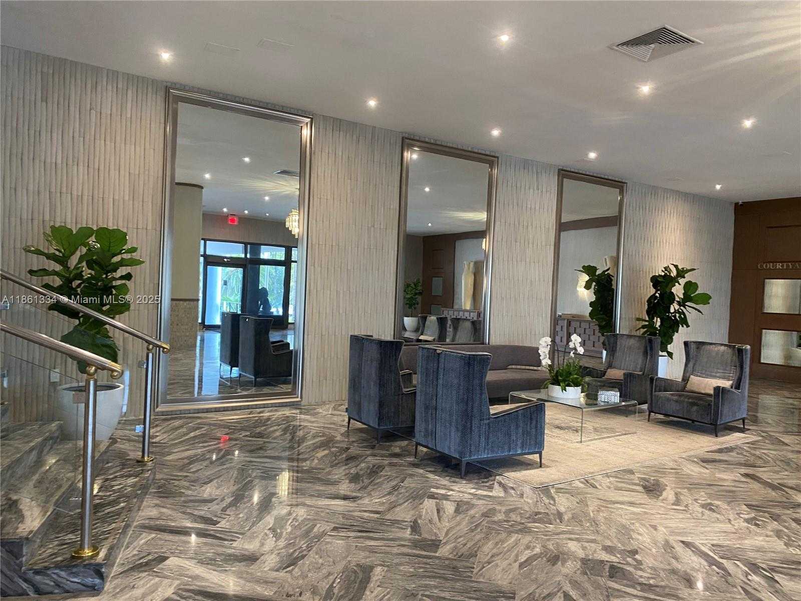 Small Image of 5401 COLLINS AVE #1509, Miami Beach Number 35