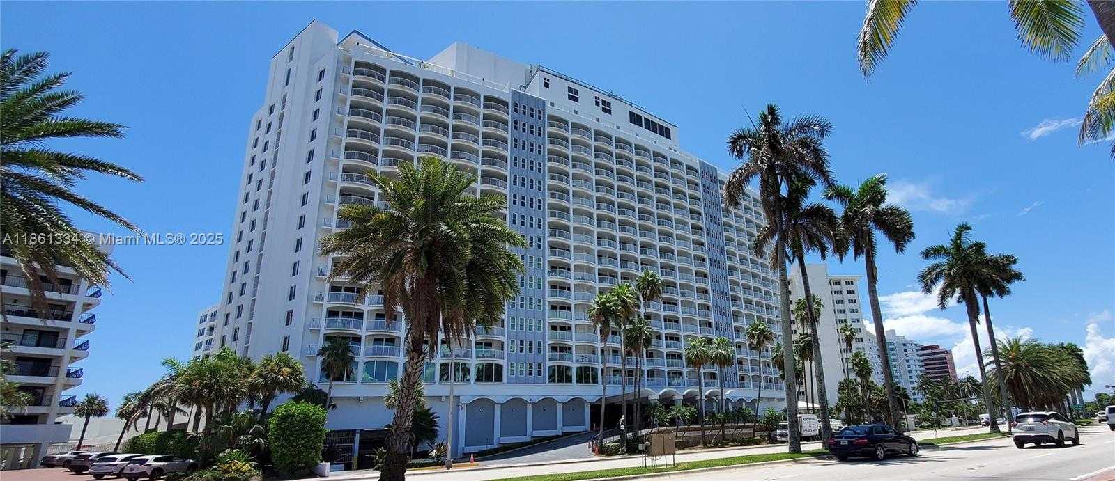 Small Image of 5401 COLLINS AVE #1509, Miami Beach Number 36