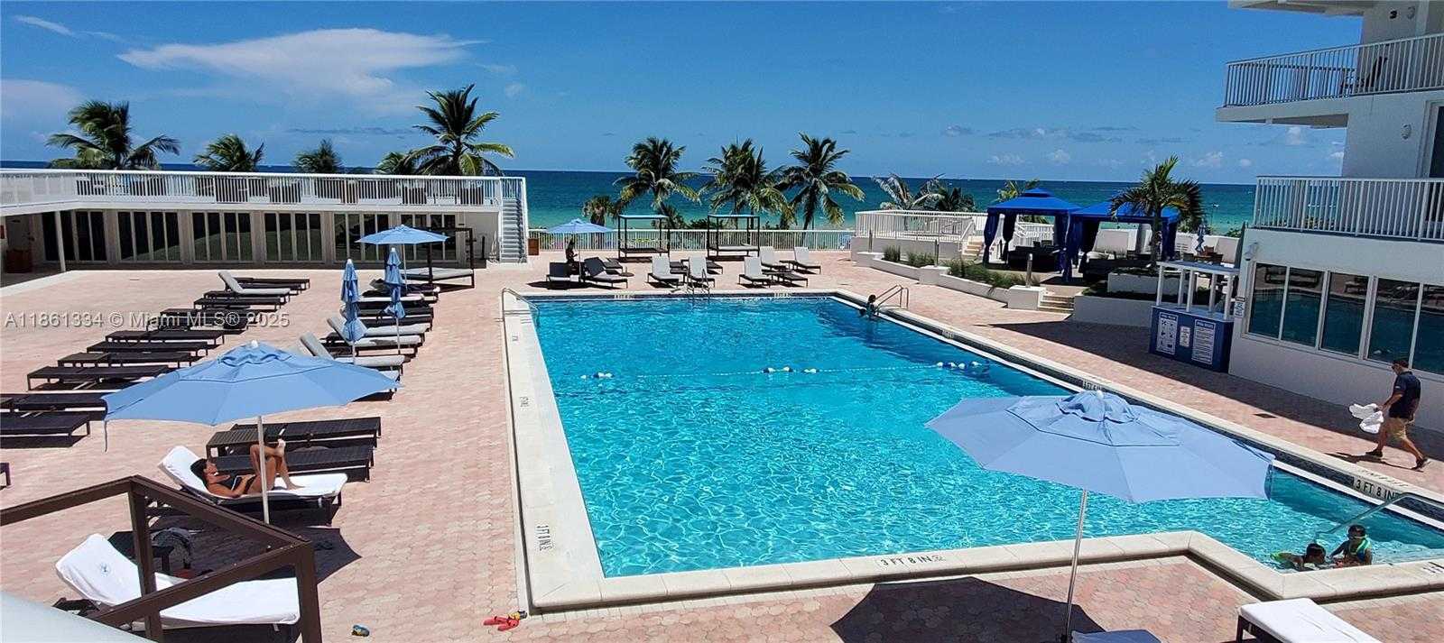 Small Image of 5401 COLLINS AVE #1509, Miami Beach Number 42