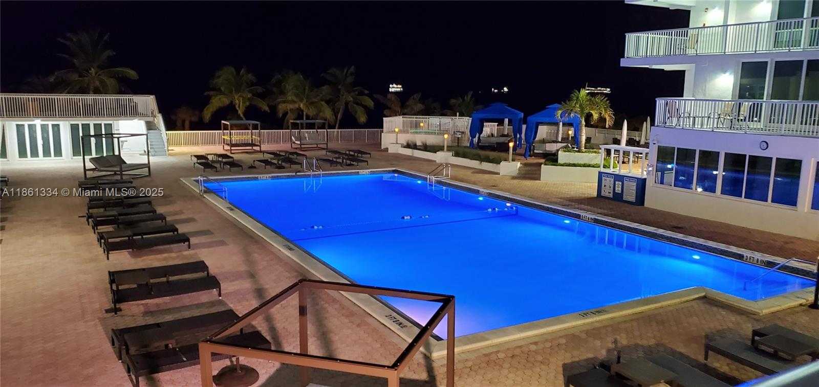 Small Image of 5401 COLLINS AVE #1509, Miami Beach Number 44