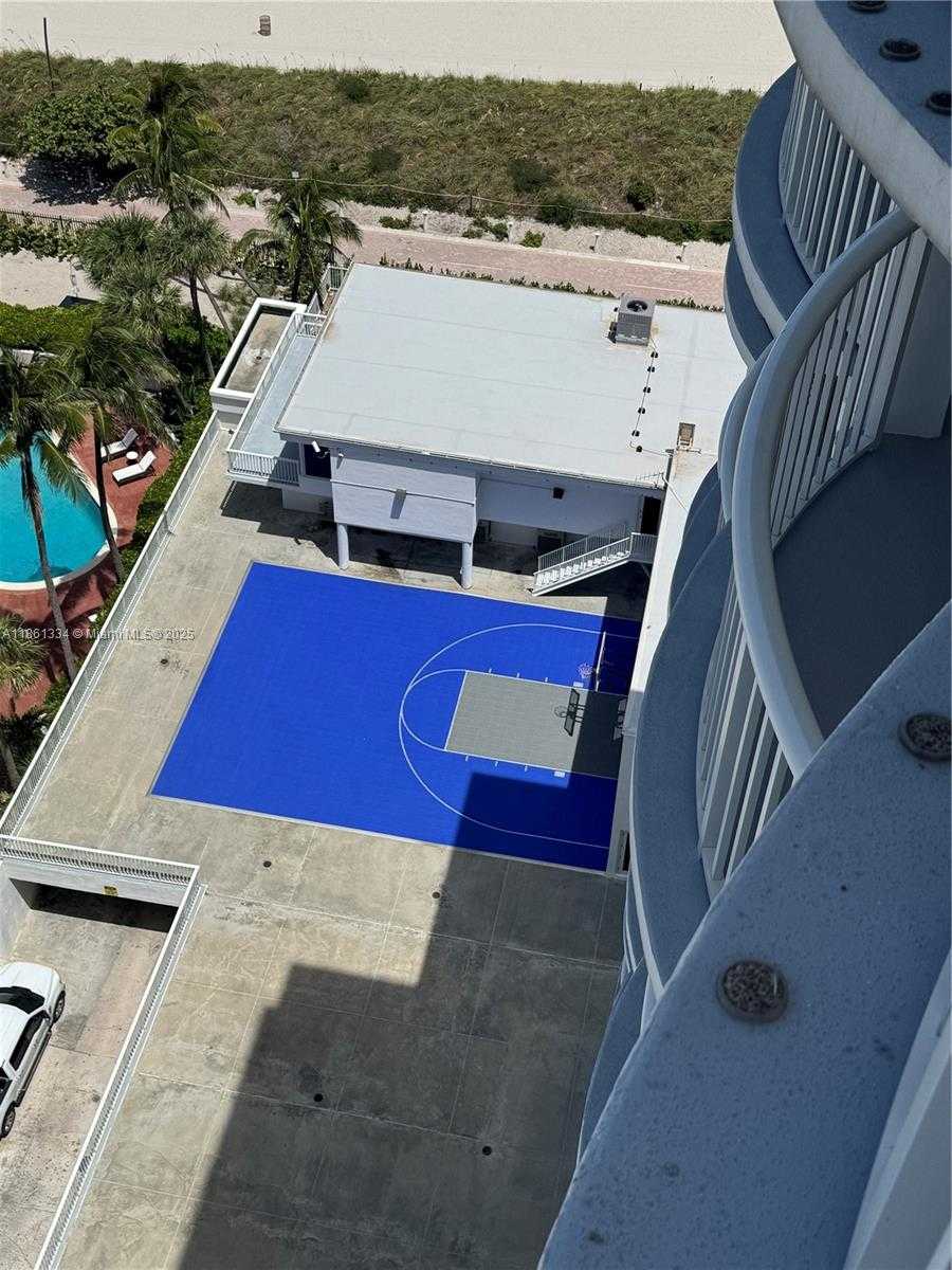 Small Image of 5401 COLLINS AVE #1509, Miami Beach Number 58
