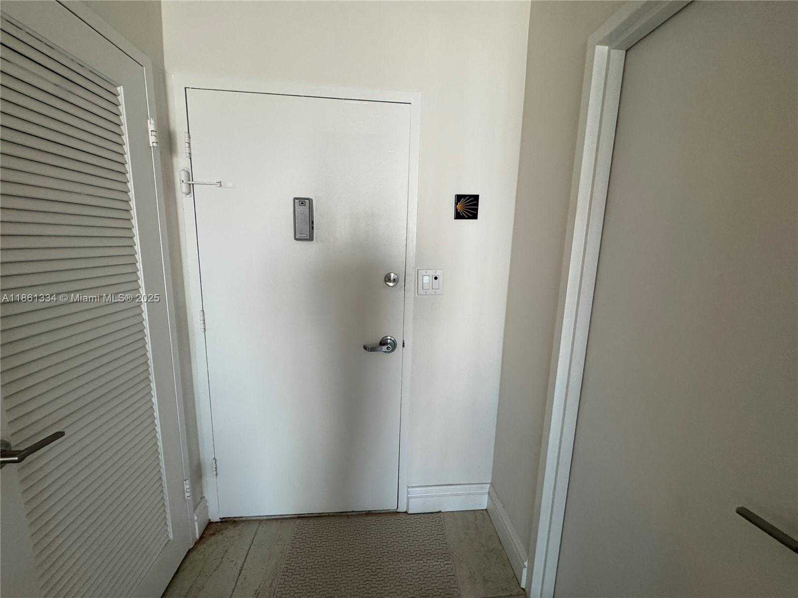 Small Image of 5401 COLLINS AVE #1509, Miami Beach Number 62