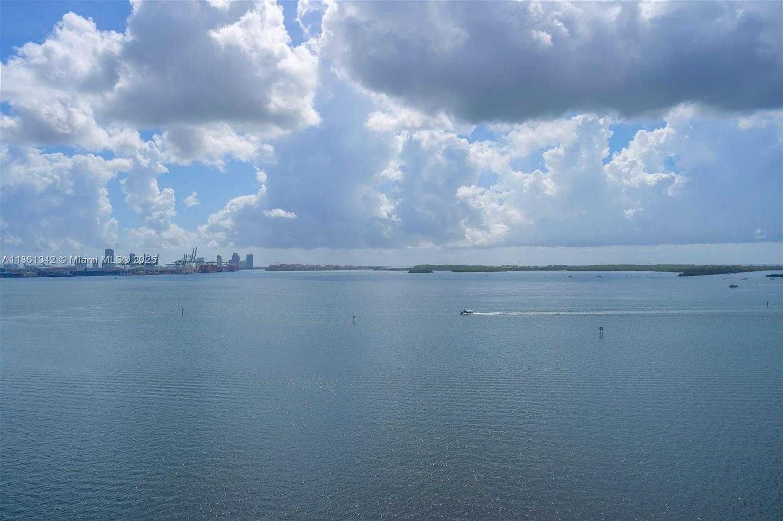 Small Image of 1331 BRICKELL BAY DR #1201, Miami Number 6