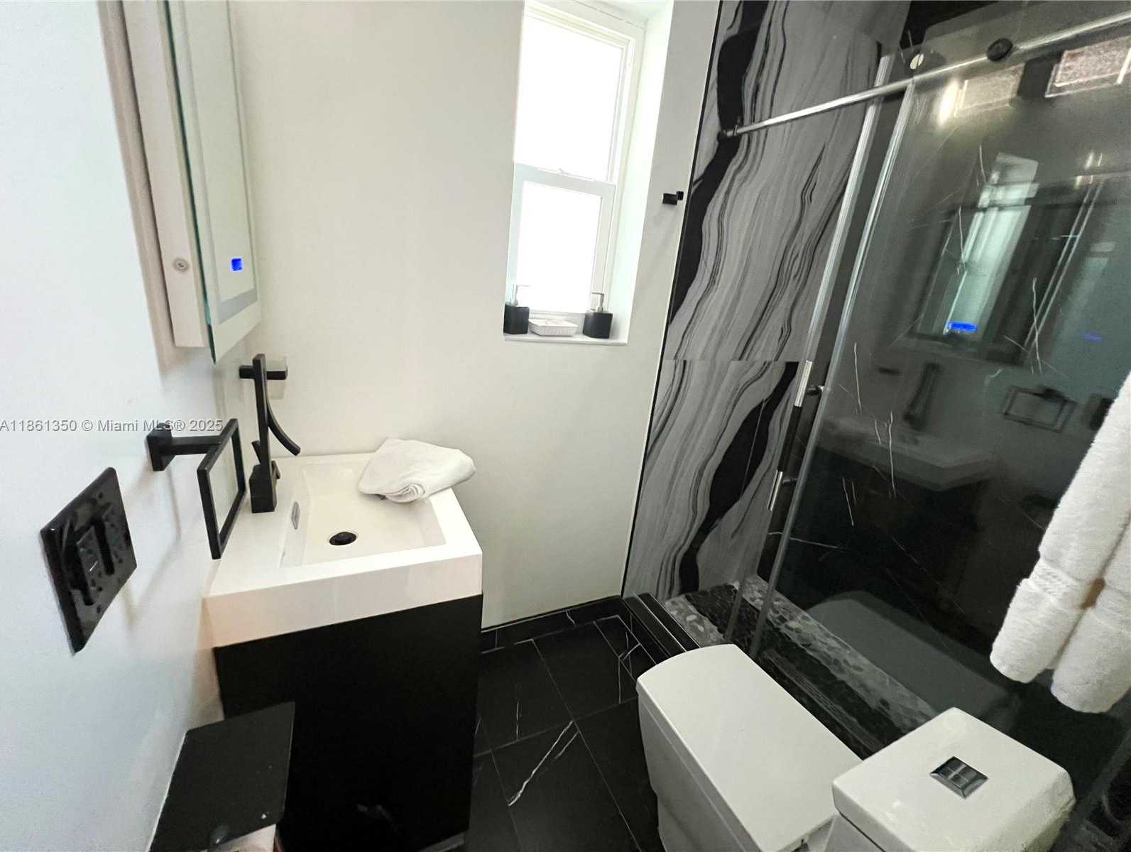 Small Image of 2235 SOUTH WEST 23RD AVE, Miami Number 10