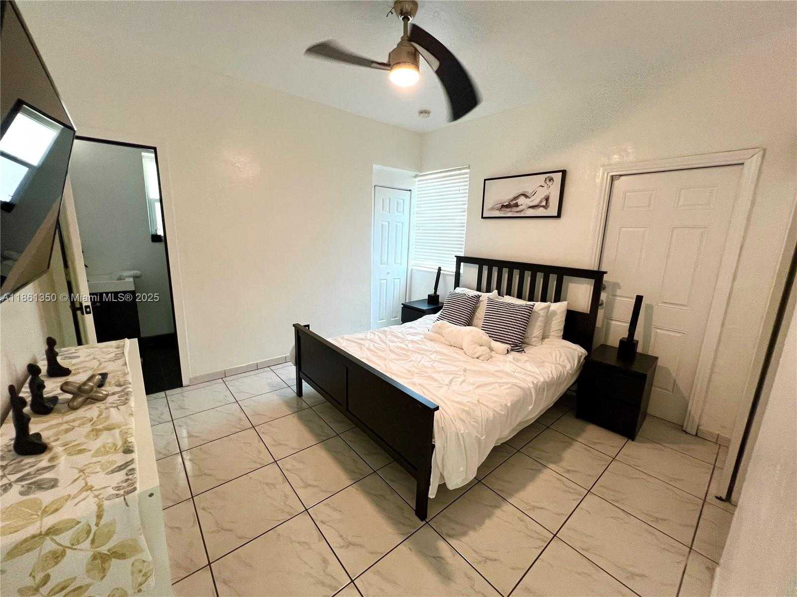 Small Image of 2235 SOUTH WEST 23RD AVE, Miami Number 9