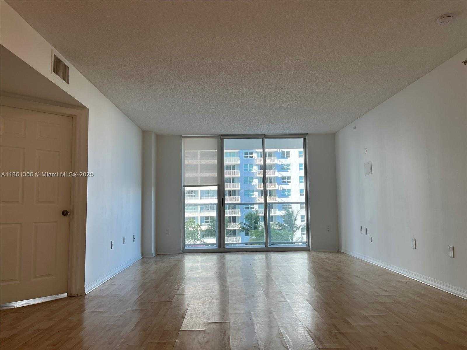 Small Image of 1155 BRICKELL BAY DR #904, Miami Number 2