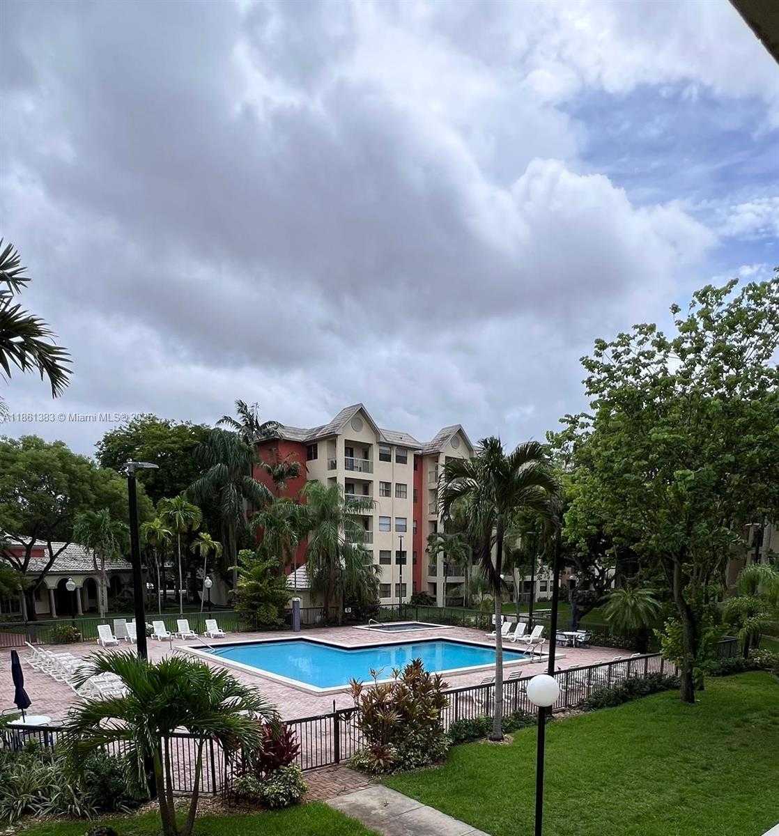 Small Image of Doral Number 3
