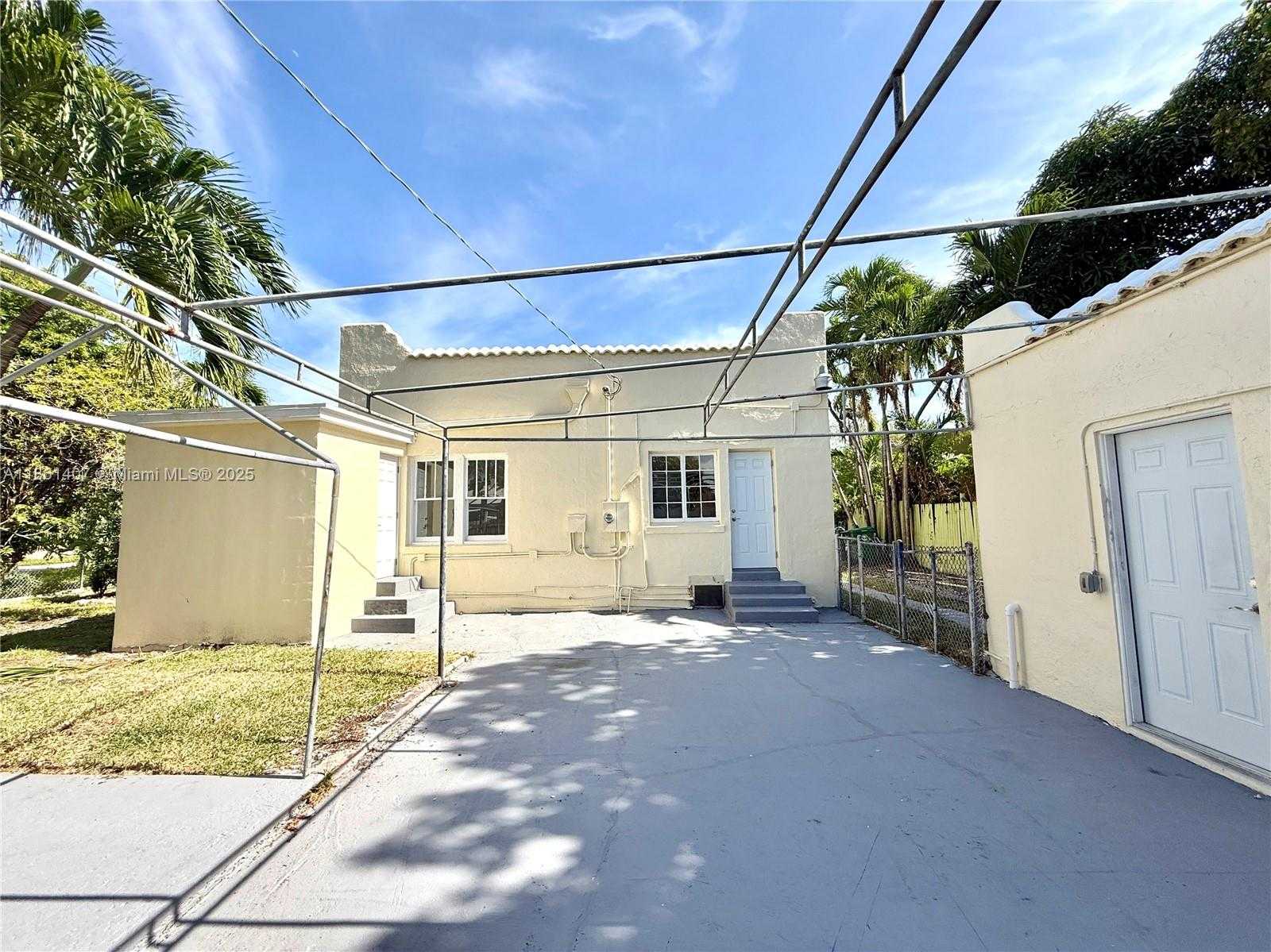 Small Image of 651 NORTH WEST 47TH TER, Miami Number 14