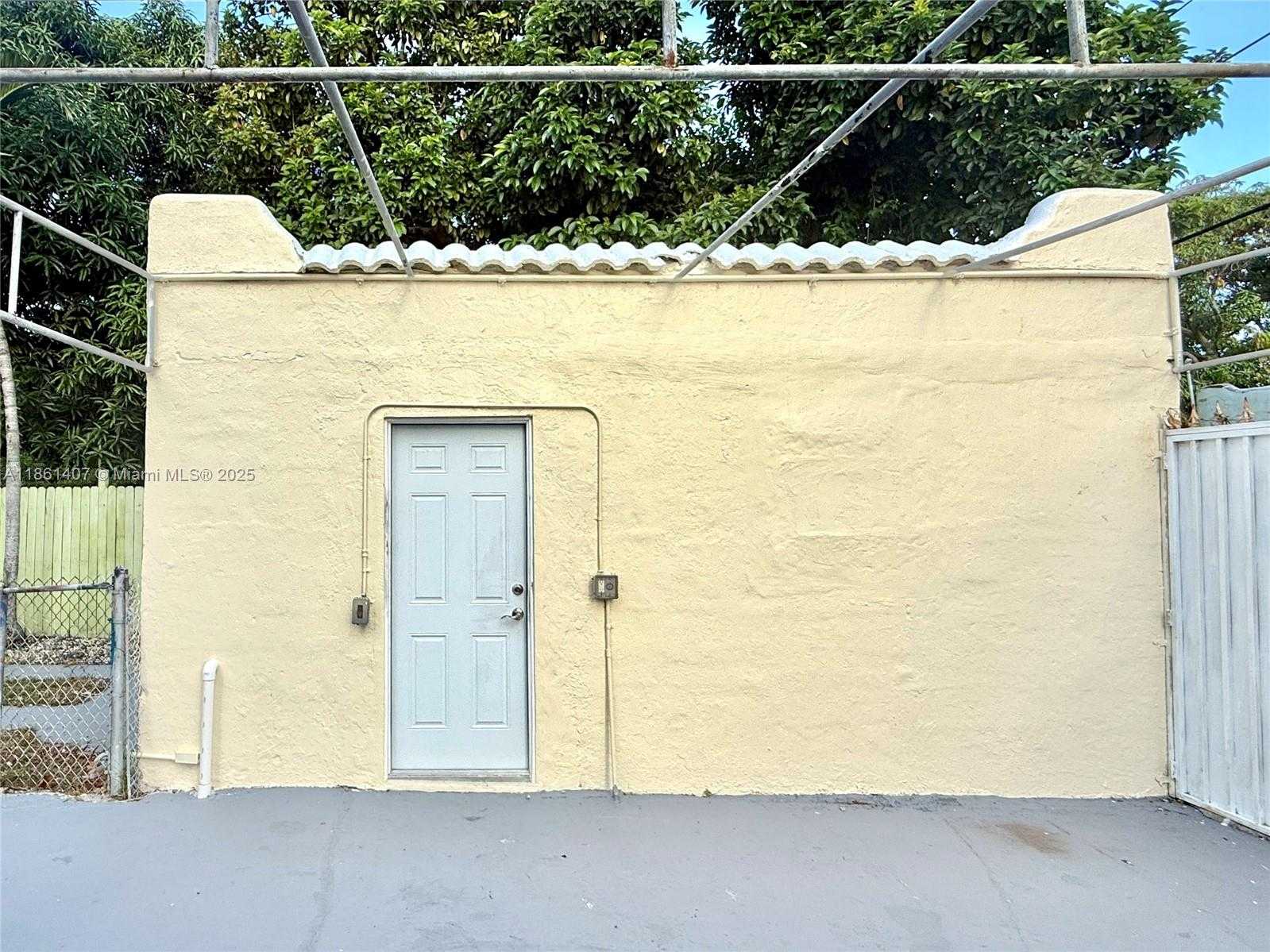 Small Image of 651 NORTH WEST 47TH TER, Miami Number 19