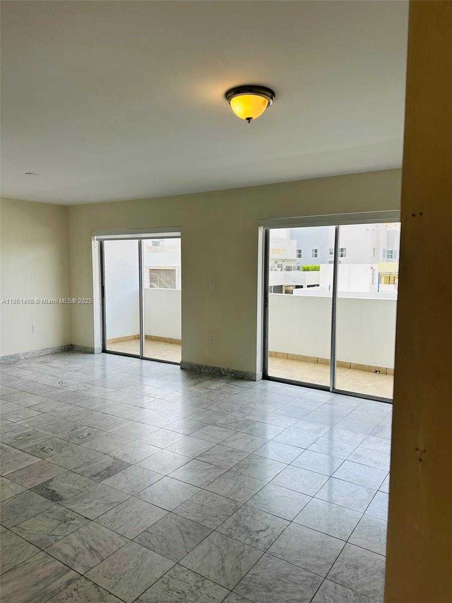 Small Image of 4101 INDIAN CREEK DR #506, Miami Beach Number 10