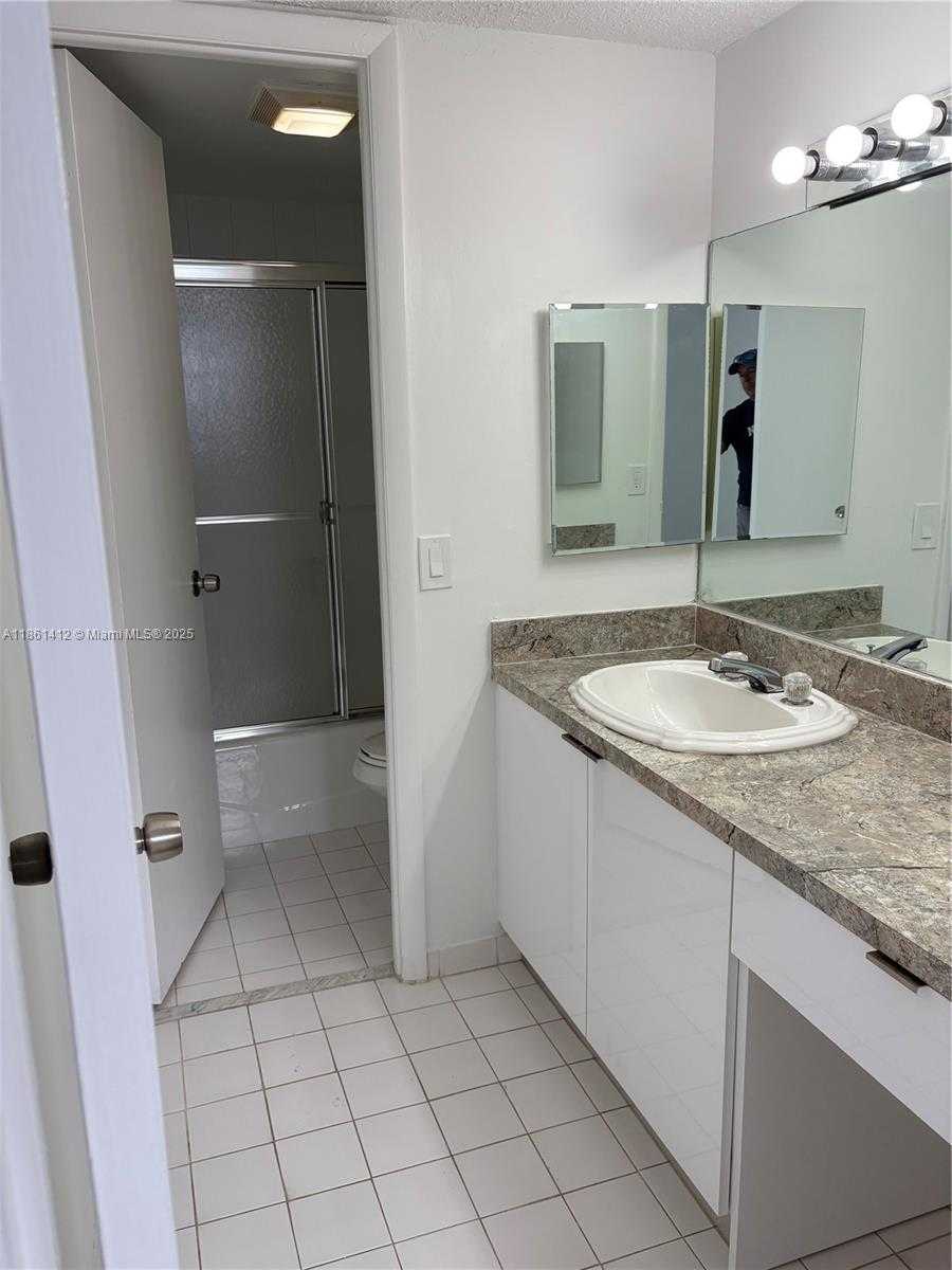 Small Image of 5050 NORTH WEST 7TH ST #PH1, Miami Number 14