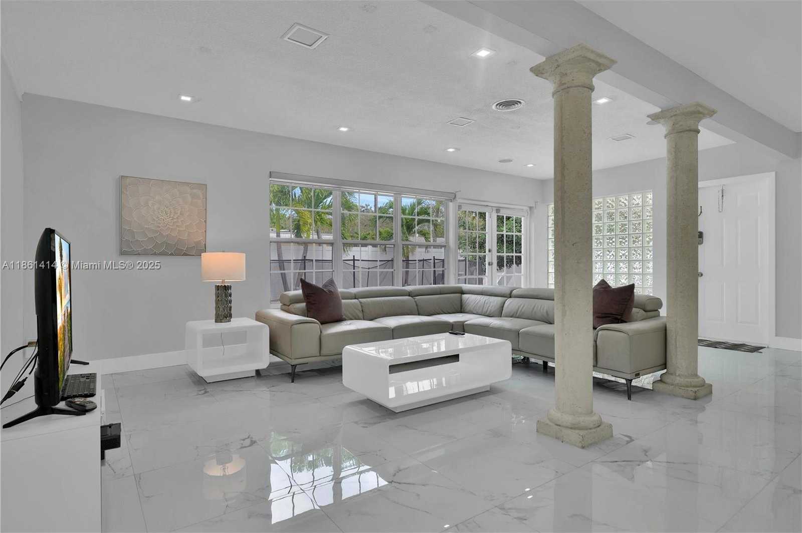 Small Image of 1081 NORTH EAST 179TH ST #., North Miami Beach Number 11