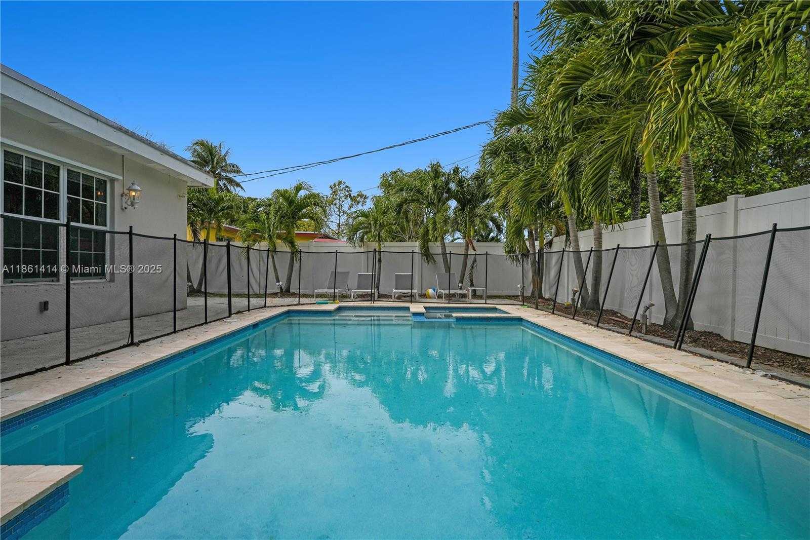 Small Image of 1081 NORTH EAST 179TH ST #., North Miami Beach Number 22