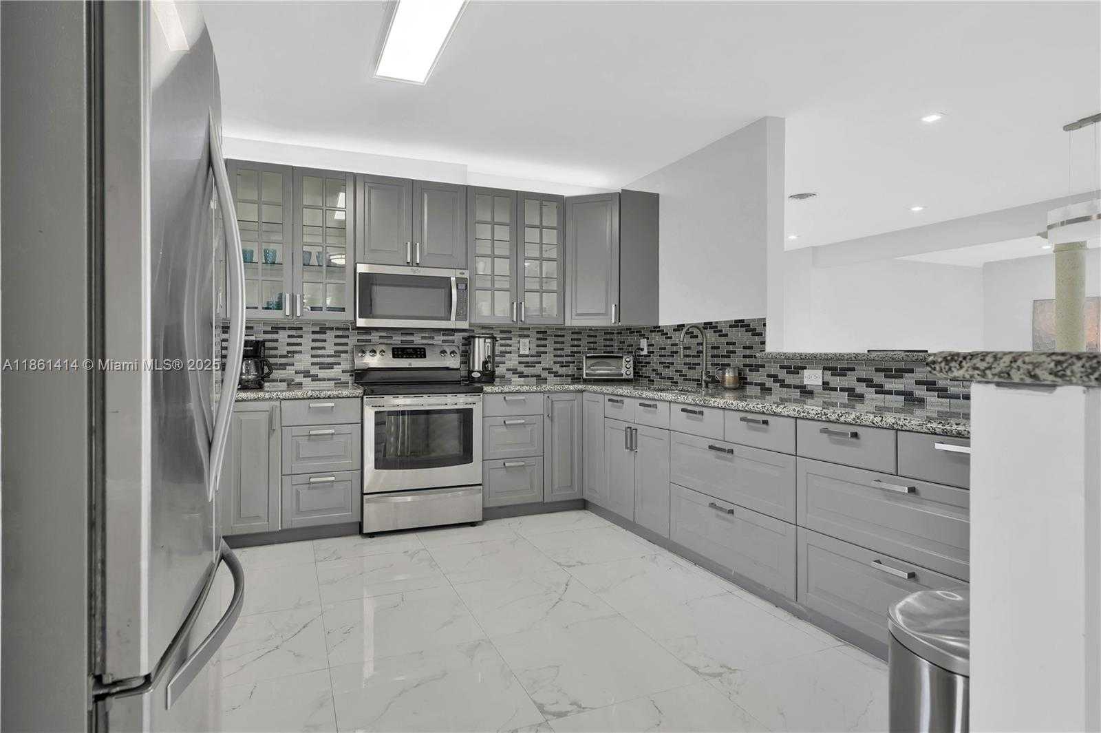 Small Image of 1081 NORTH EAST 179TH ST #., North Miami Beach Number 4