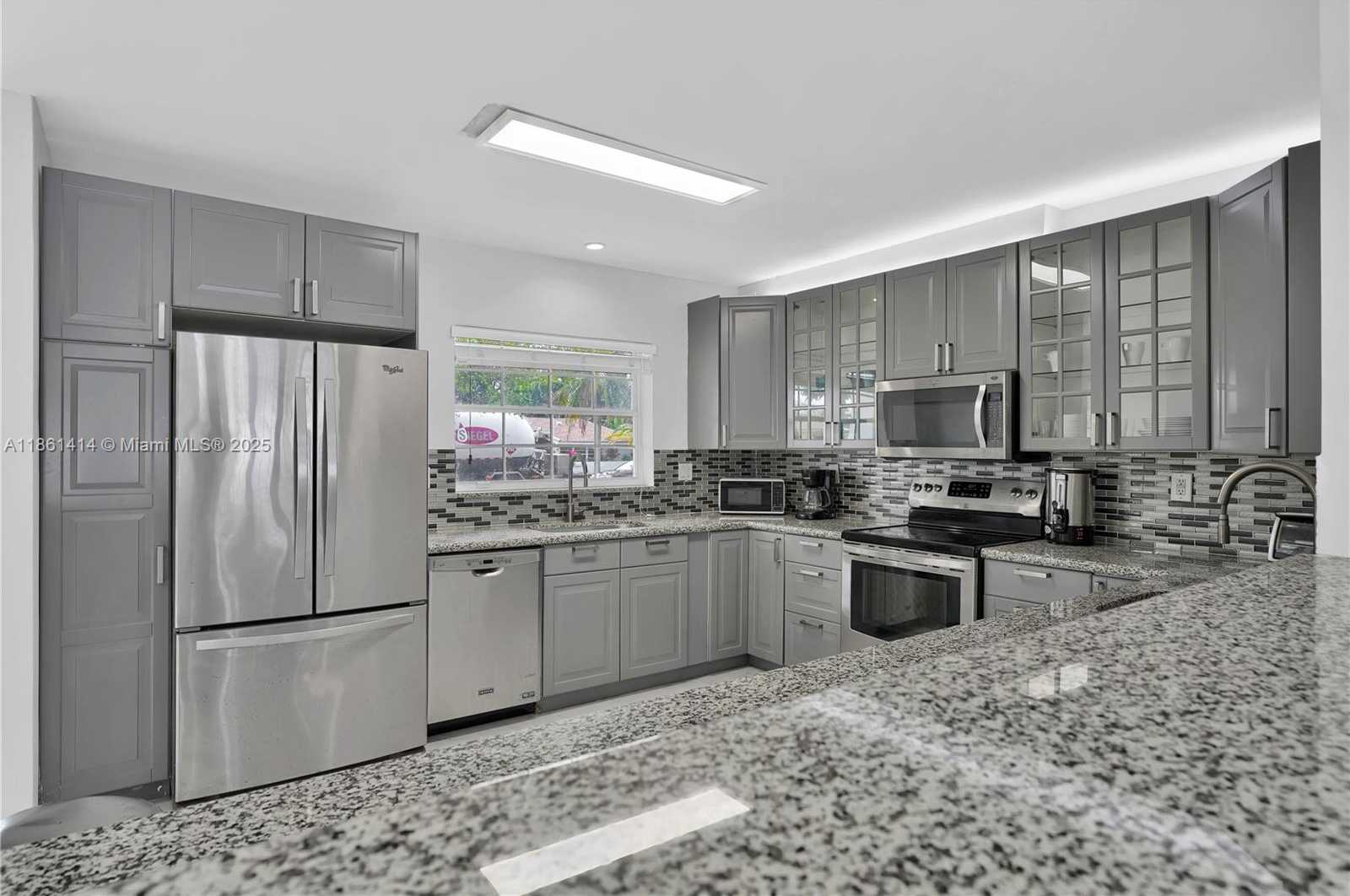 Small Image of 1081 NORTH EAST 179TH ST #., North Miami Beach Number 5