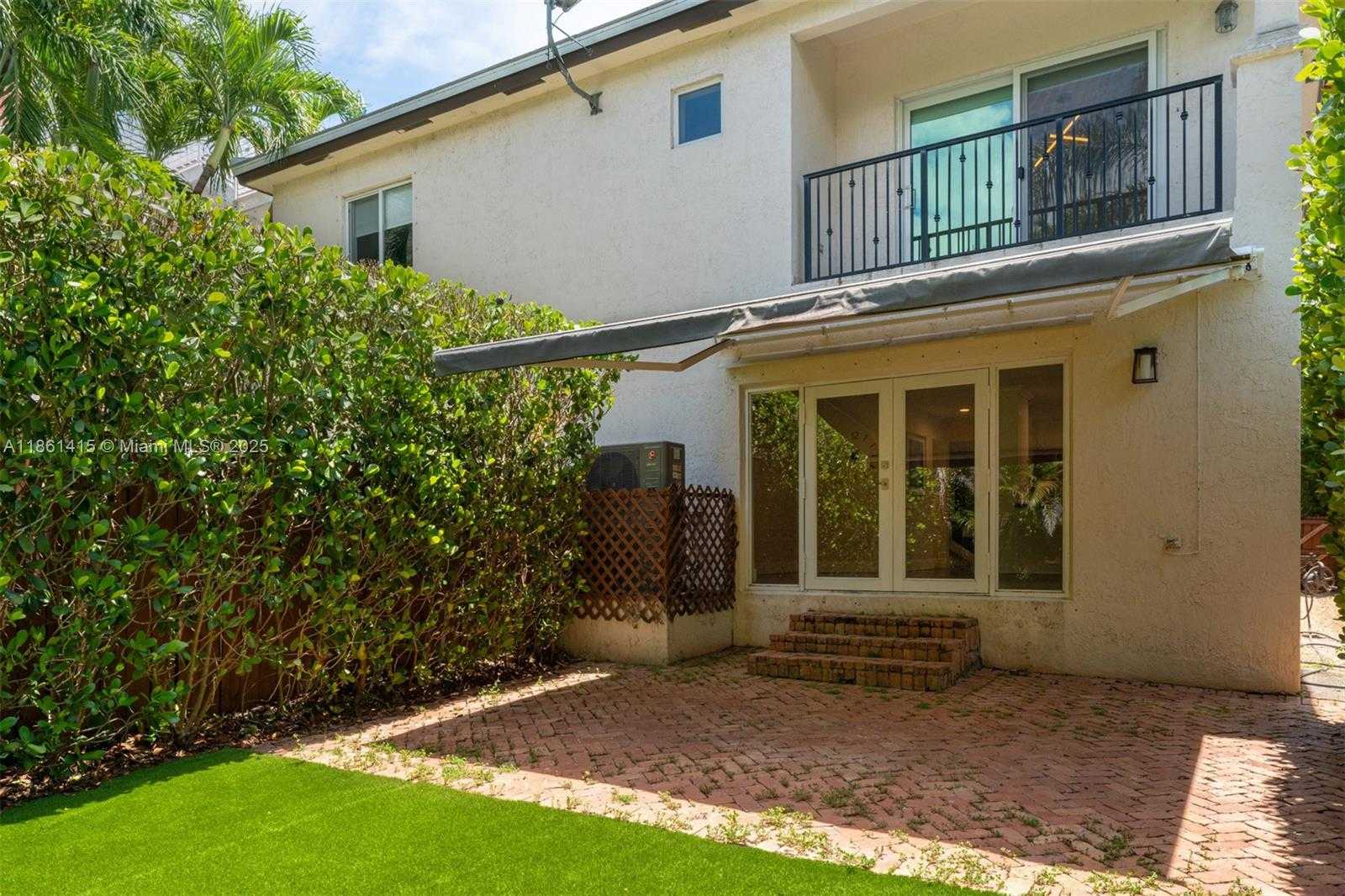Small Image of 3053 ORANGE ST #3053, Miami Number 20