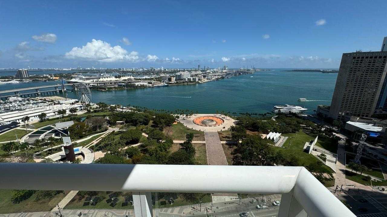 Small Image of 50 BISCAYNE BLVD #3010, Miami Number 2