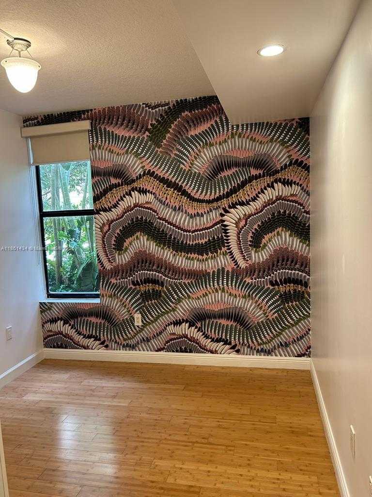 Small Image of 888 SOUTH DOUGLAS RD #116, Coral Gables Number 4