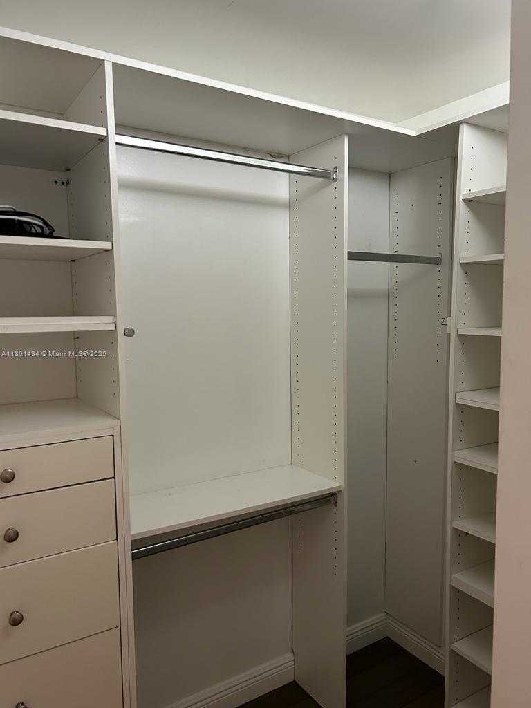 Small Image of 888 SOUTH DOUGLAS RD #116, Coral Gables Number 7